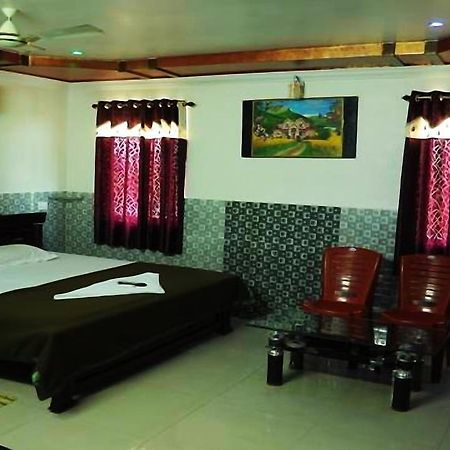 Hotel Manorama Inn Khammam Экстерьер фото