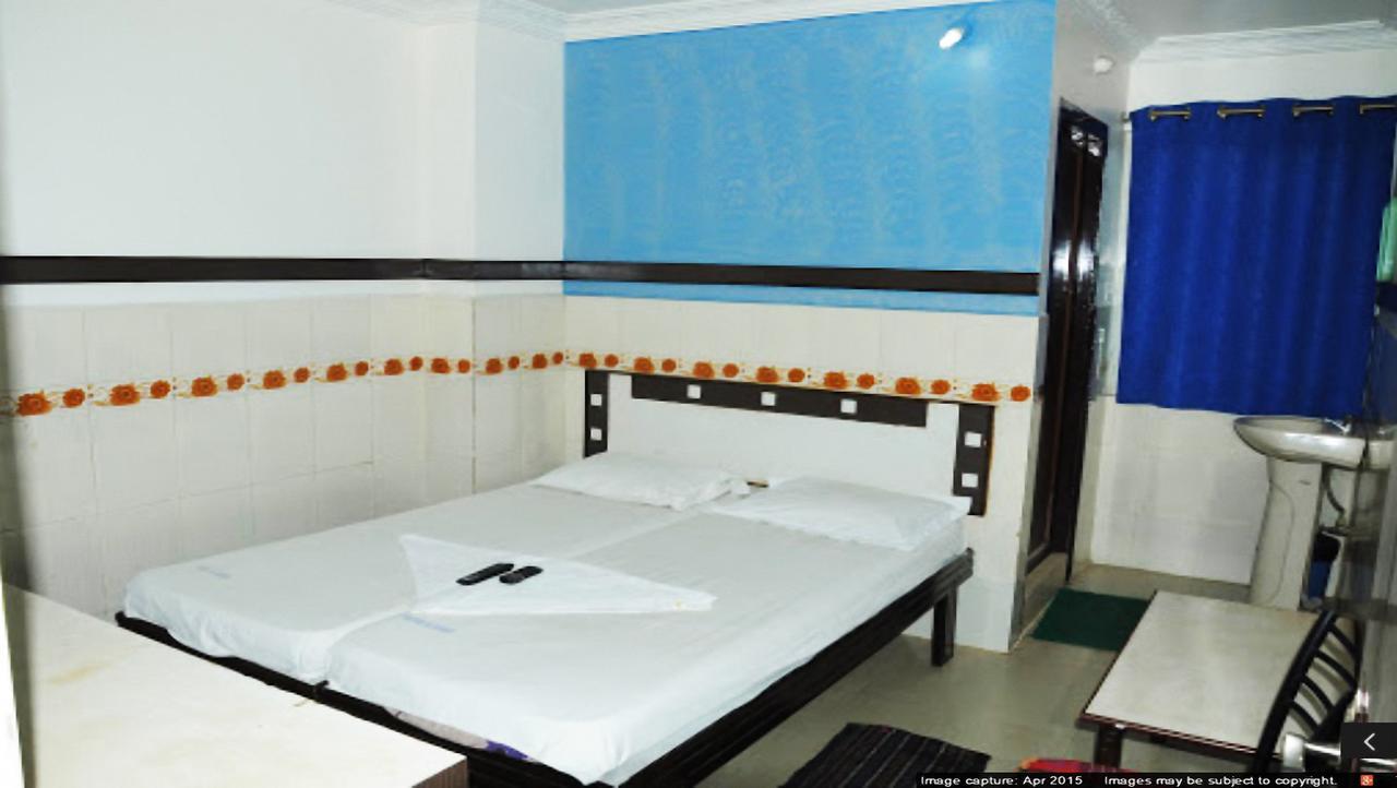 Hotel Manorama Inn Khammam Экстерьер фото